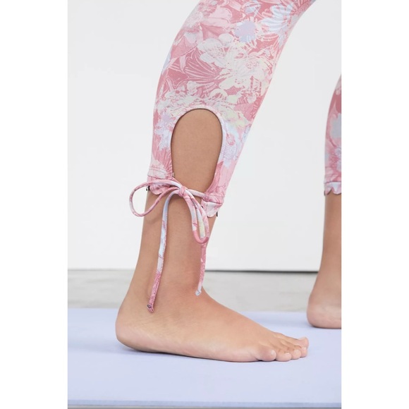 Anthropologie Daily Practice Pink Floral Allie Leggings NWT SZ XS and S - Picture 5 of 11